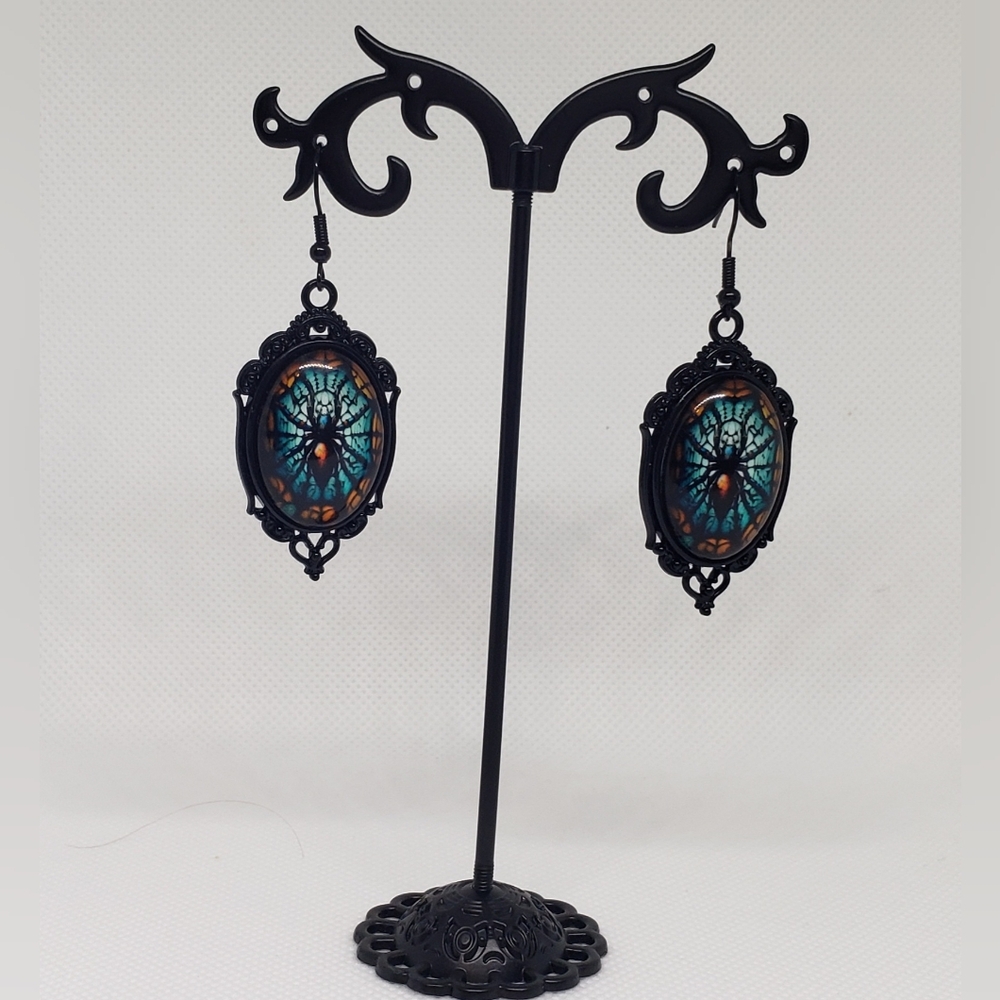 Halloween - One pair of Gothic Spider Earrings